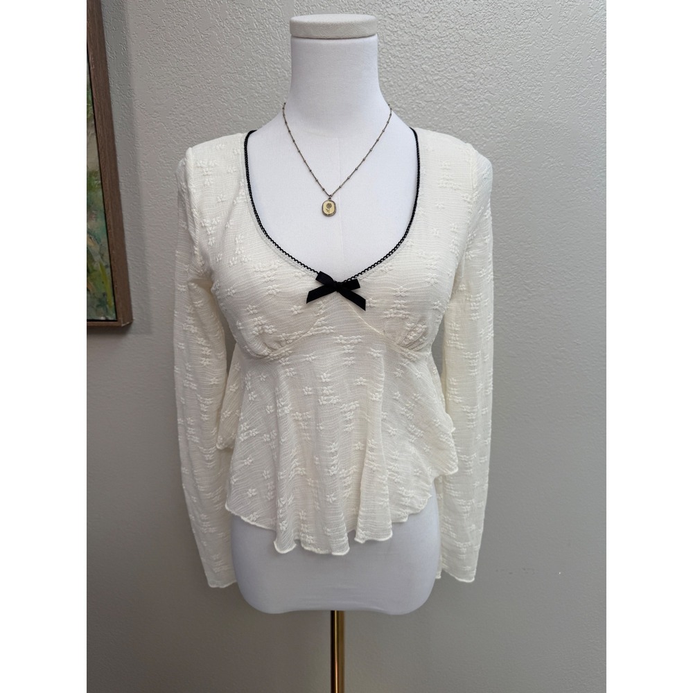 White Lace Peplum Top Long Sleeve Bow V-Neck